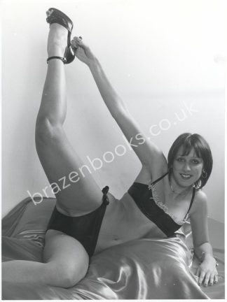 Glamour Pin-Up Porn Prints From The 1970s